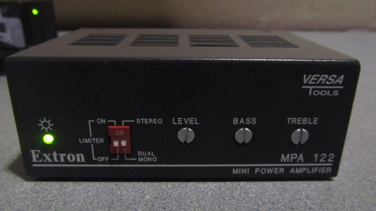 OEM extron versa tools MPA 122 mini power amplifier