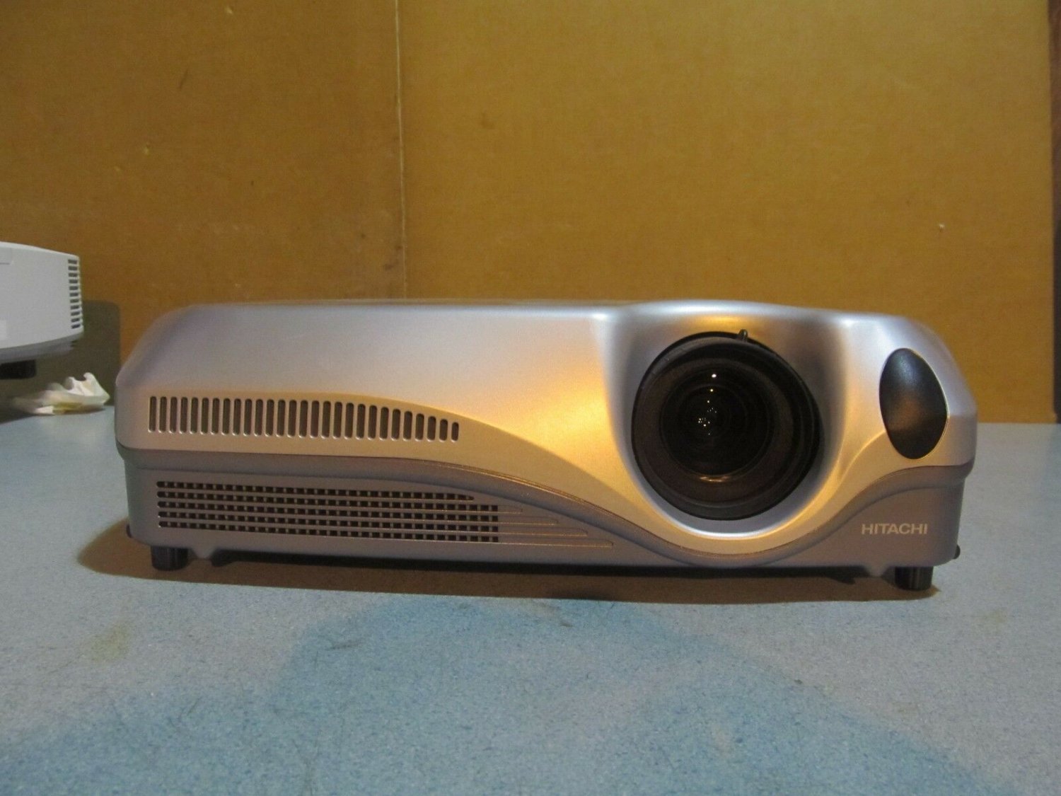 OEM HITACHI CP-X440 LCD MULTIMEDIA PC PROJECTOR LAMP TIME 82 HOURS
