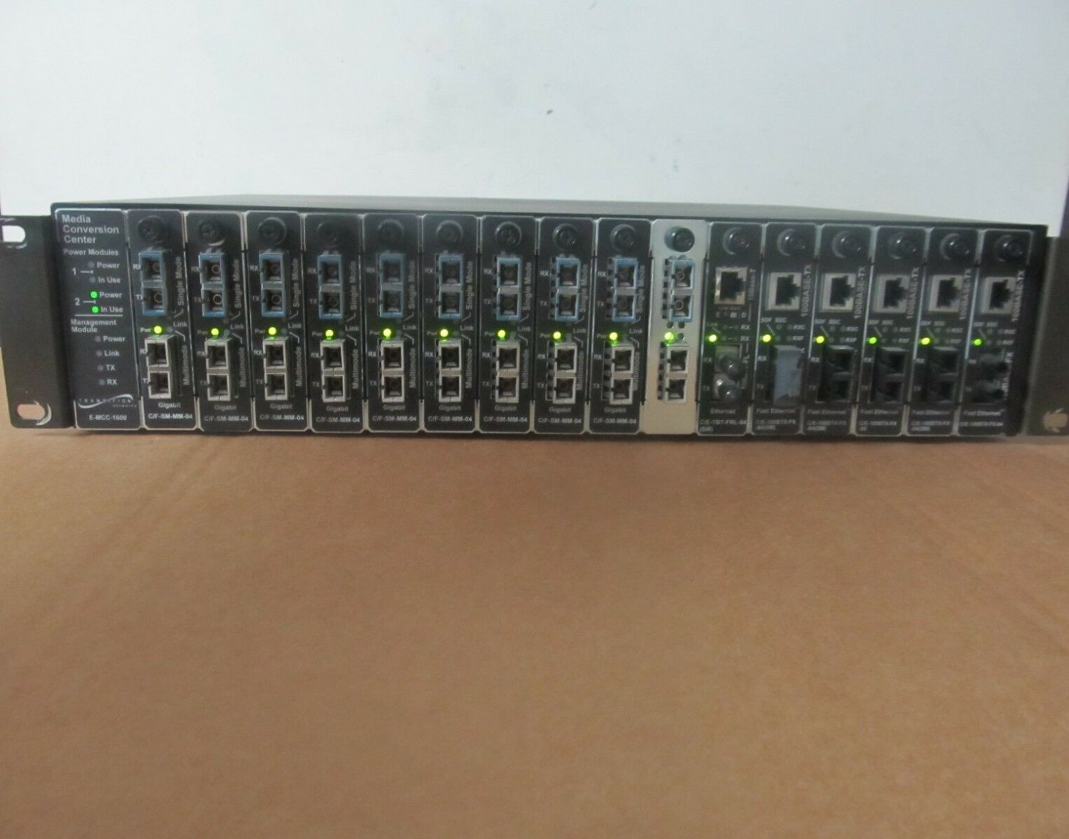 Media Conversion Center E-MCC-1600 chassis w/E-MCC-PS ,C/E-100BTX-FX-05