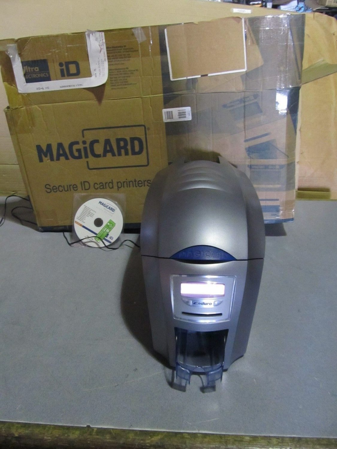 OEM magicard enduro card printer model no. FCC ID-XWD3633-001 w/adapter