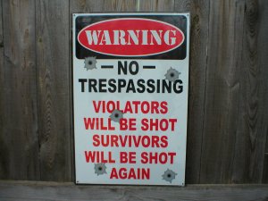WARNING NO TRESPASSING TIN SIGN