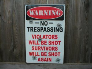 WARNING NO TRESPASSING TIN SIGN