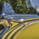 YELLOW PONTIAC HOOD ORNAMENT HEAVY METAL SIGN YELLOW PONTIAC HOOD ORNAMENT HEAVY METAL SIGN