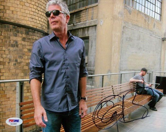 ANTHONY BOURDAIN SIGNED PHOTO 8X10 RP AUTOGRAPHED * PARTS UNKNOWN *