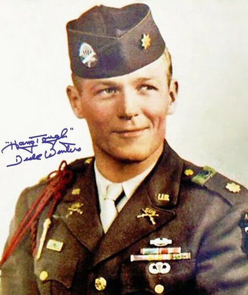 MAJOR DICK WINTERS SIGNED PHOTO 8X10 RP AUTOGRAPHED ** BAND OF BROTHERS **