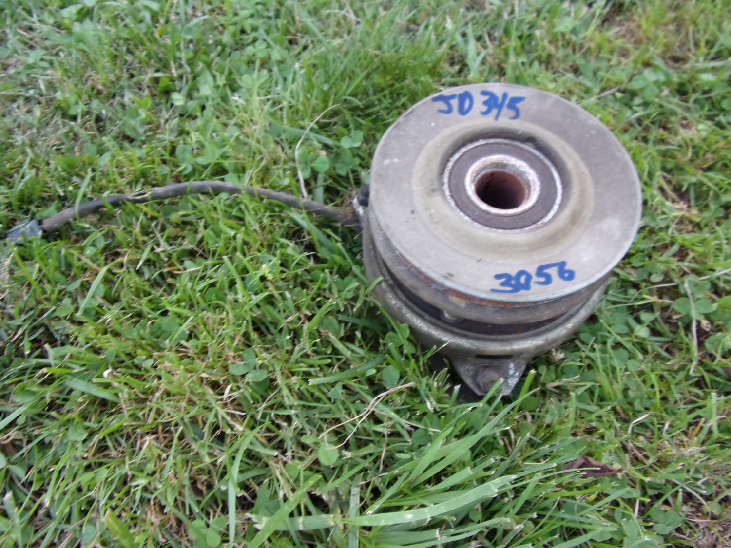 John Deere 345 Electric PTO Clutch