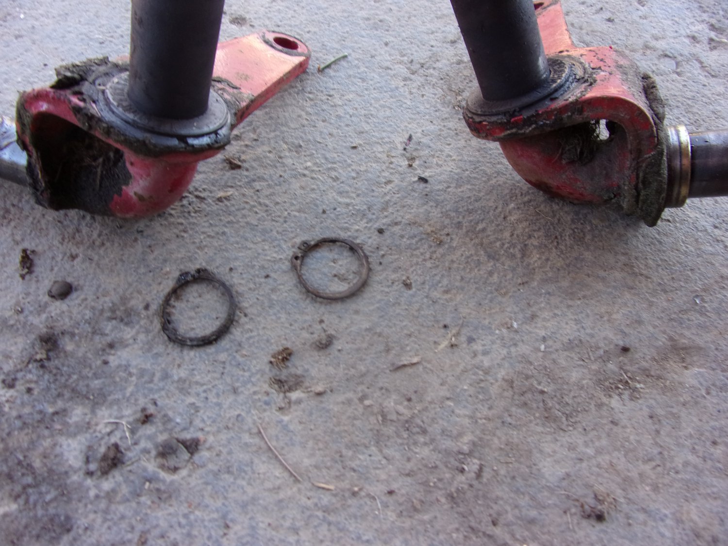 Wheel Horse 520H Front Axle Spindles