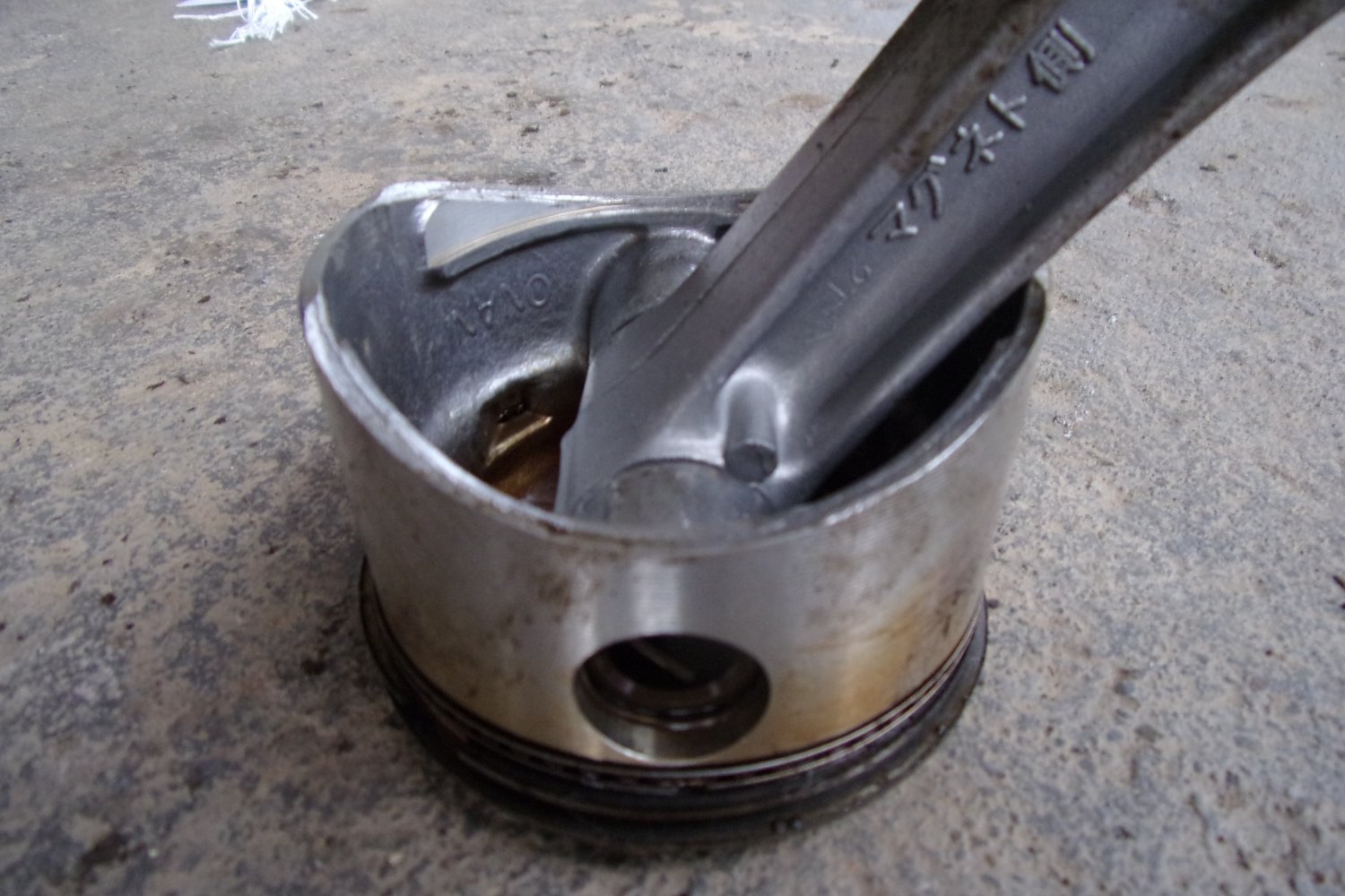 Onan E140 Piston, Connecting Rod, Wrist Pin