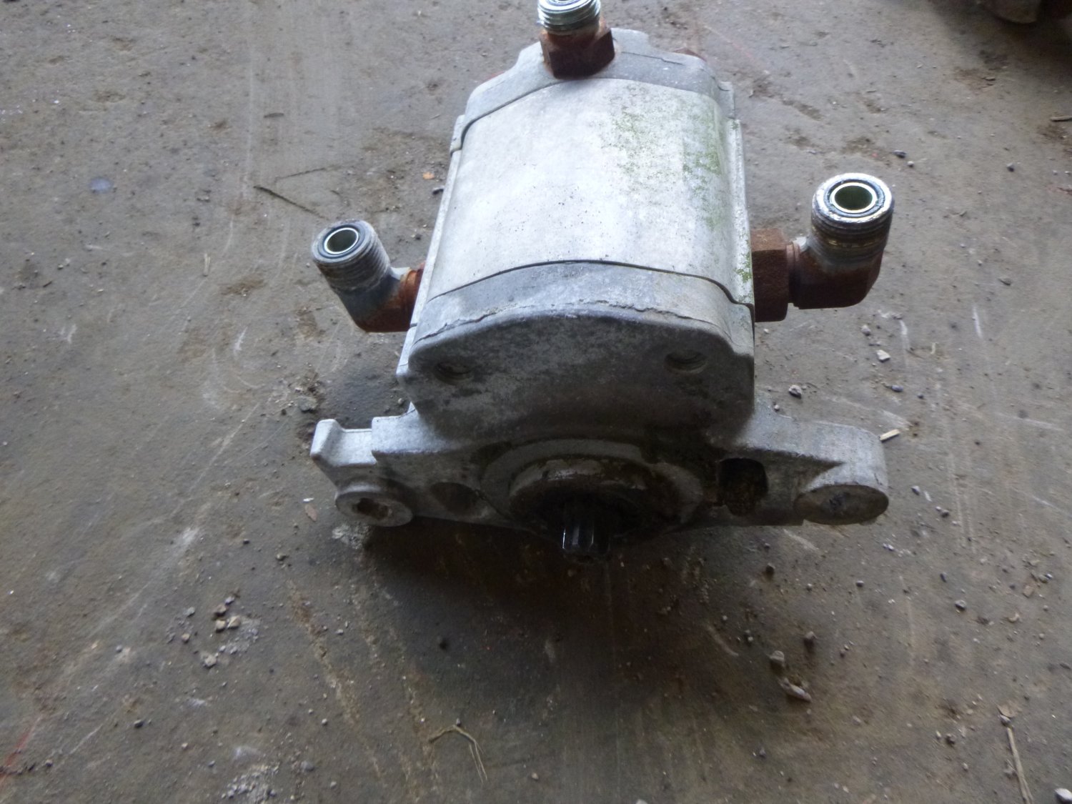 John Deere 3225C Reel Drive Hydraulic Motor