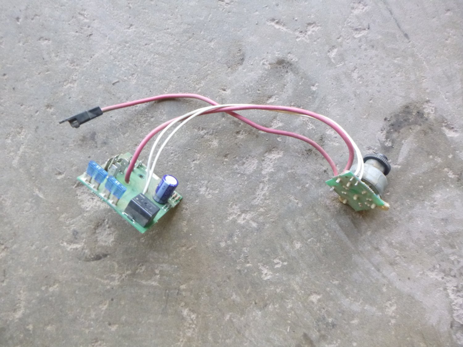 John Deere 325 Ignition Switch Module AUC15330