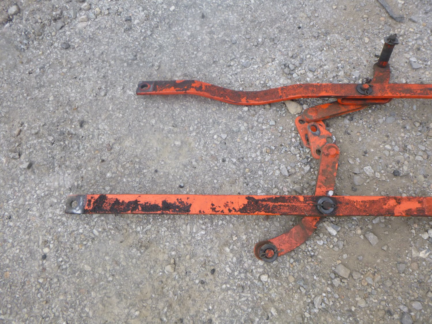 Kubota T1570 Mower Deck Arms