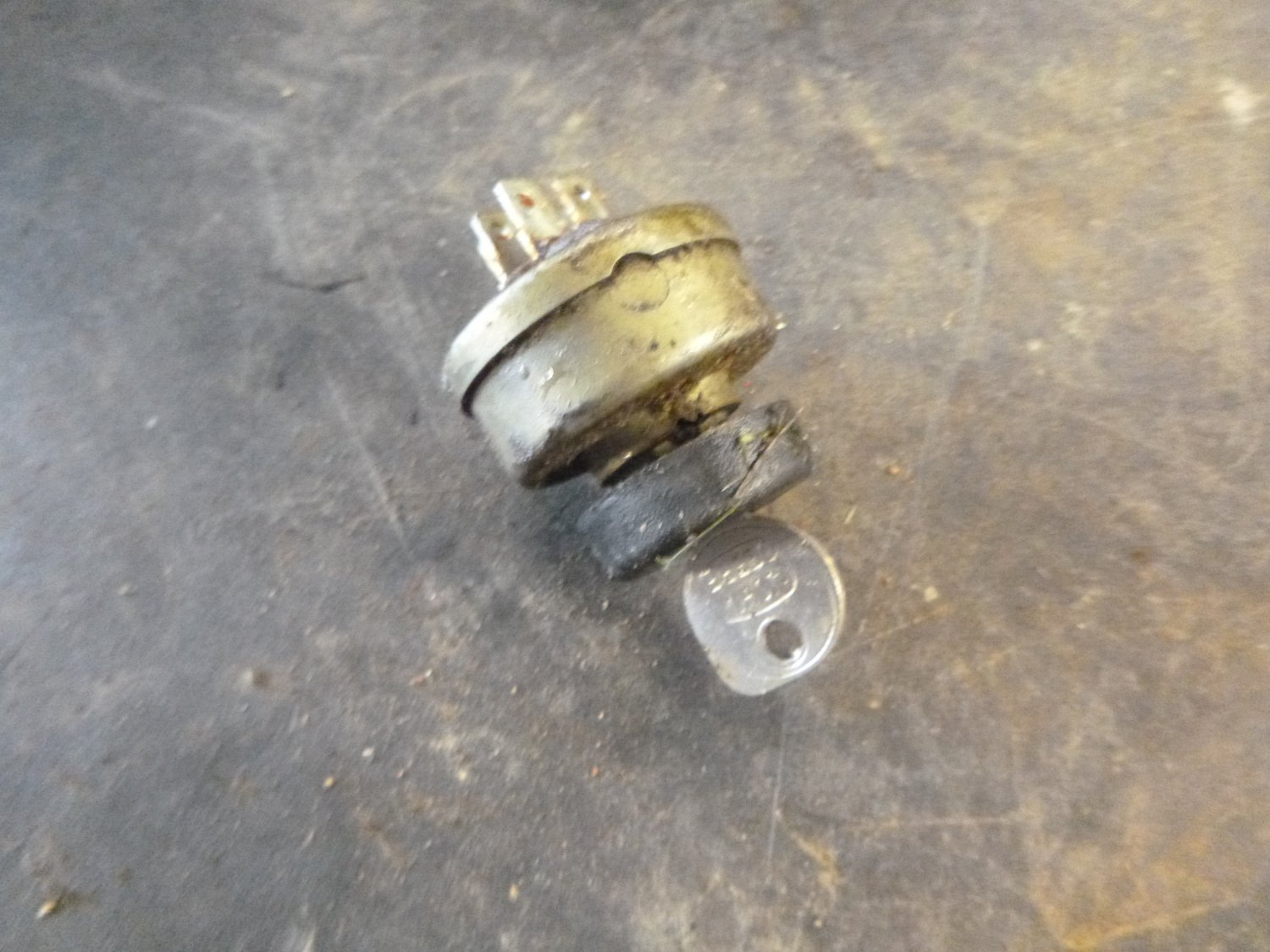 John Deere STX38 Ignition Switch