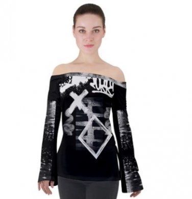 Off Shoulder Long Sleeve Top with graffiti print urban modern style