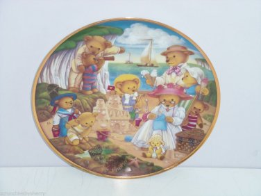 Teddy Bear Beach Party Boat Collector Plate Franklin Mint Retired