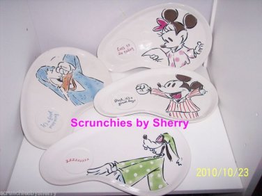 4 Disney Mickey Minnie Mouse Donald Duck Goofy Ceramic Snack Tray Plate