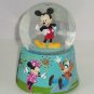 Disney Mickey Mouse Minnie Goofy Musical Snowglobe Snow Spins Music Plays