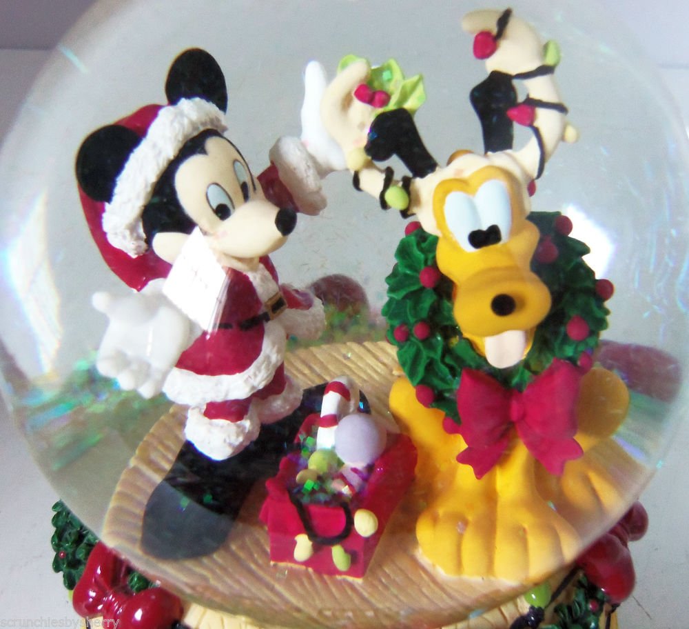 Disney Mickey Mouse Pluto Musical Snowglobe Christmas Holiday Deck the Halls