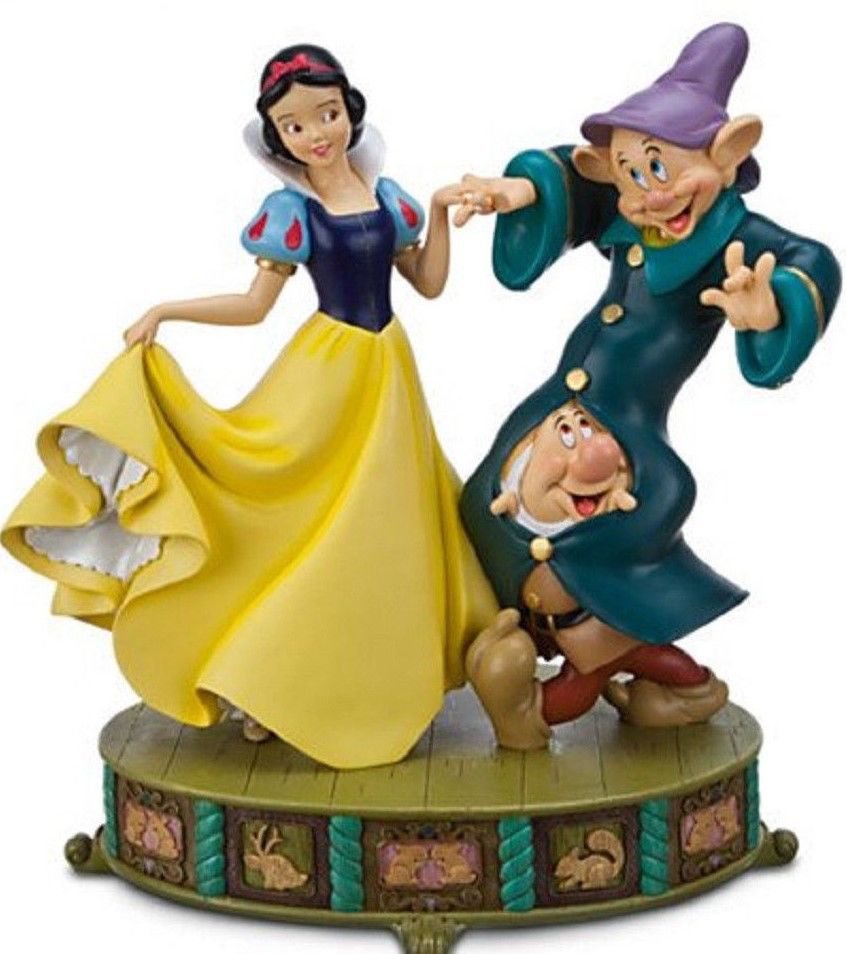 Art Of Disney Snow White Dopey Sneezy Princess Figure Theme Parks New 