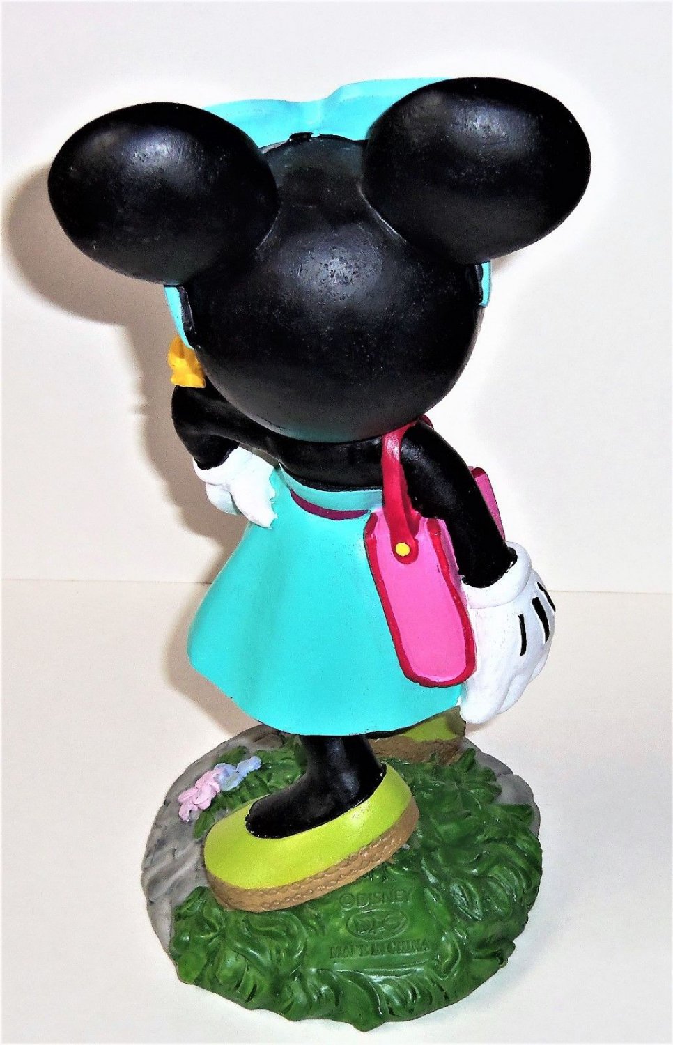 large minnie mouse garden statue