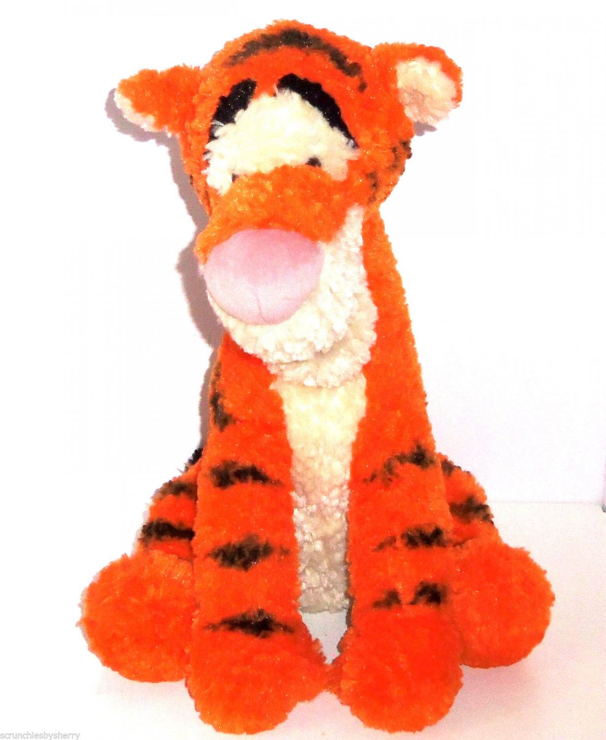 Disneyland Walt Disney World Tigger Fuzzy Plush Toy Stuffed Animal