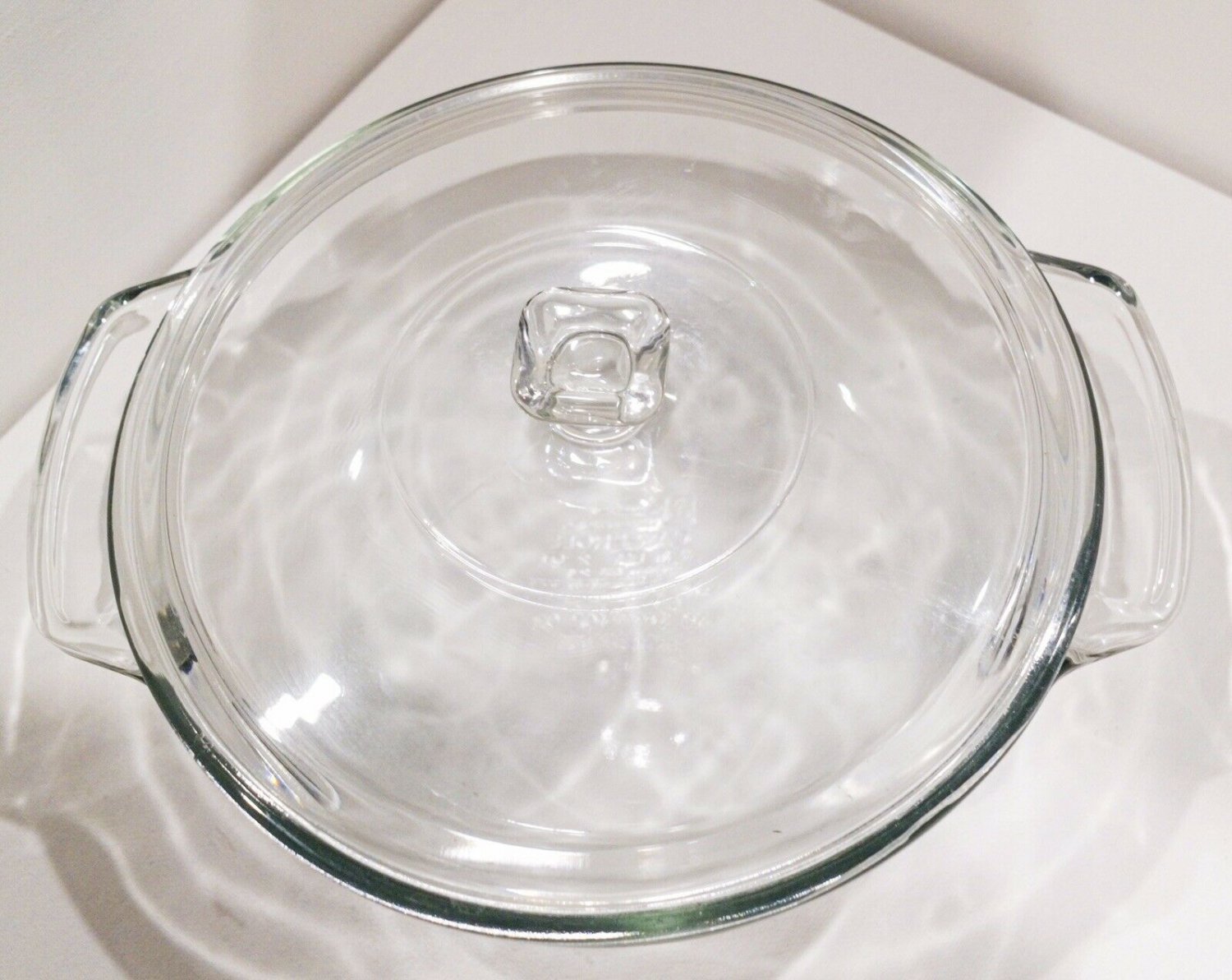 Anchor Hocking Clear Glass Ovenware Round 9” 2-Quart Casserole Dish w/Lid