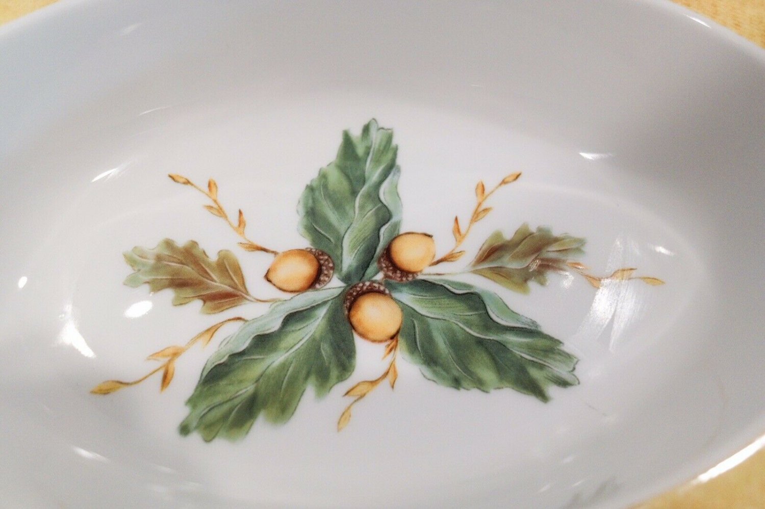 Fitz and Floyd English Oaks 11” Oval Vegetable Bowl