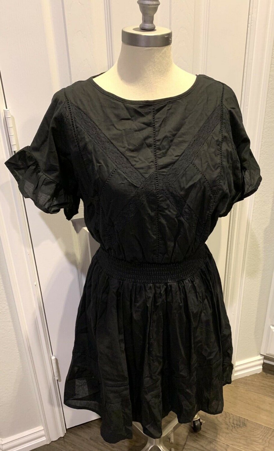 Gianni Bini Size Small Black Flowy Dress - New