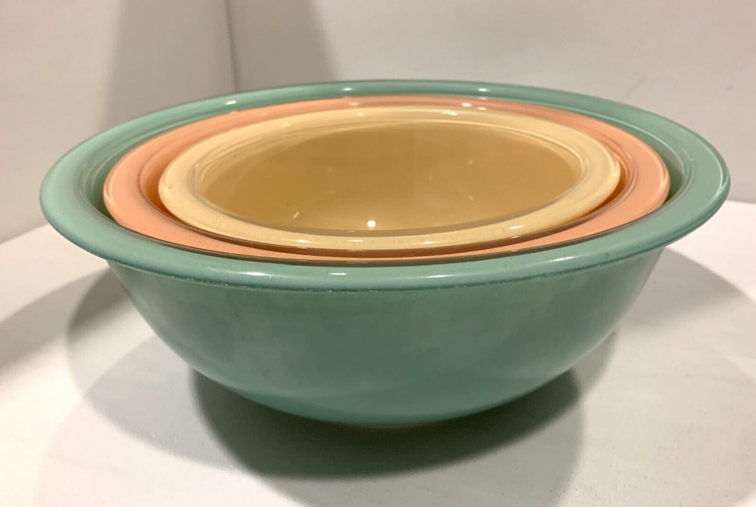Pyrex Pastel Clear Bottom Nesting Mixing Bowls Set