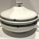 Wedgwood Amherst  Round Covered Vegetable Bowl 777349