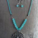 Collar hecho a mano