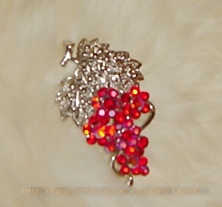 nnc1004 Red Grape Sliver Pin
