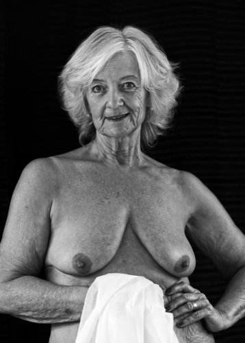 Naked Granny Photo