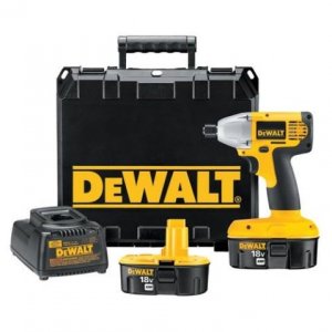 18 Vlt Cordless Impact Driver Kit - DeWALT