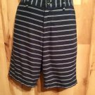 Classic Gap Khakis Men’s Sz 31 Shorts Navy Blue Ivory Stripes Flat Front Zip Fly