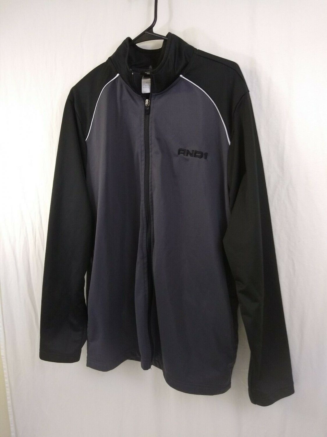AND 1 Grey Black Polyester Satin Warmup/Yoga Jacket Womens Size Large NICE