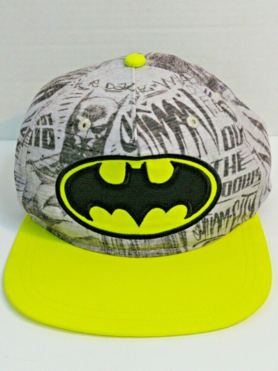 DC Comics Batman Snap Back Baseball Cap Flat Bill Yellow Graphic Body NICE