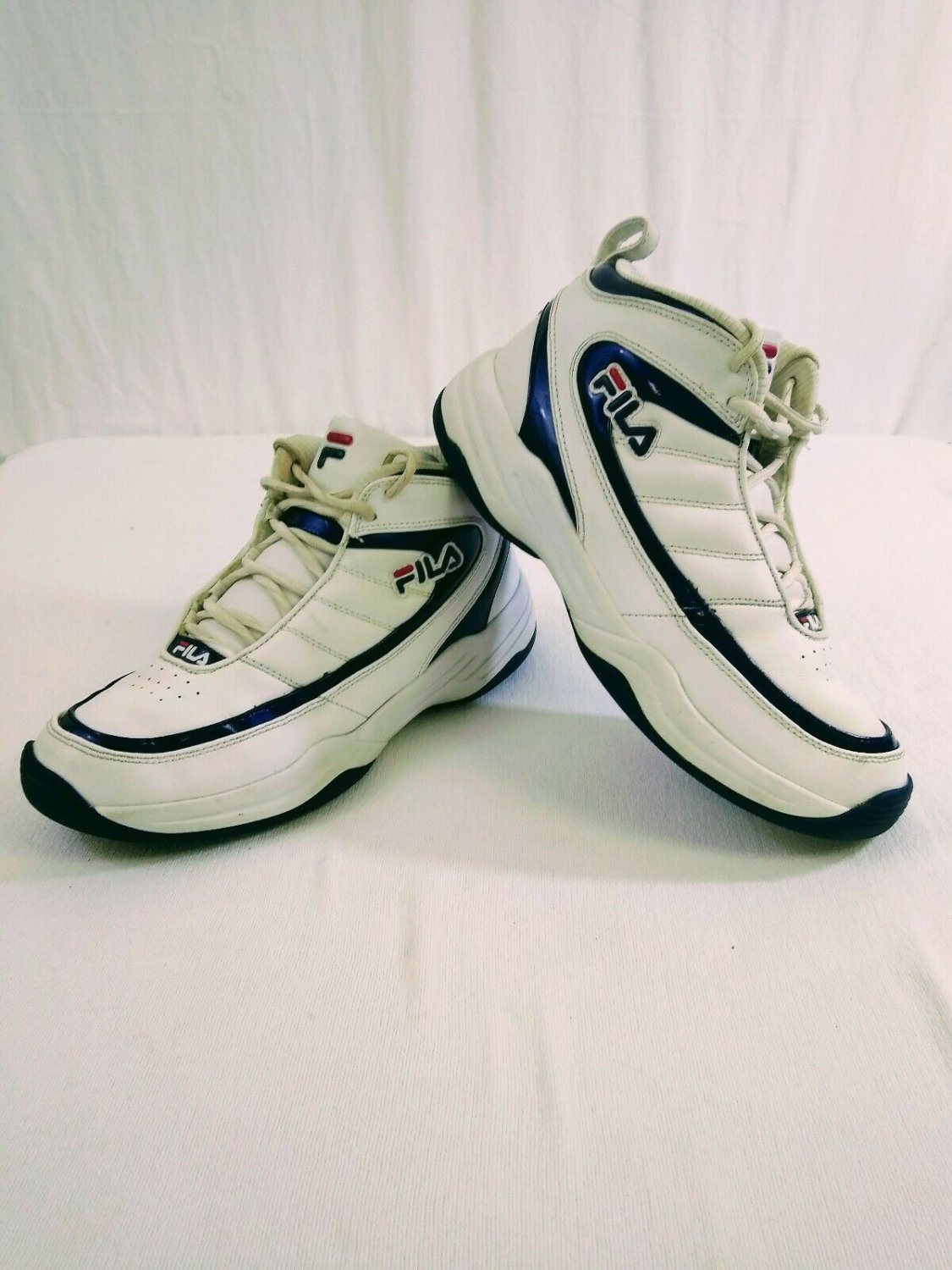 FILA White Navy Mens Basketball Shoes FWO4449-111 Size 9 Wide