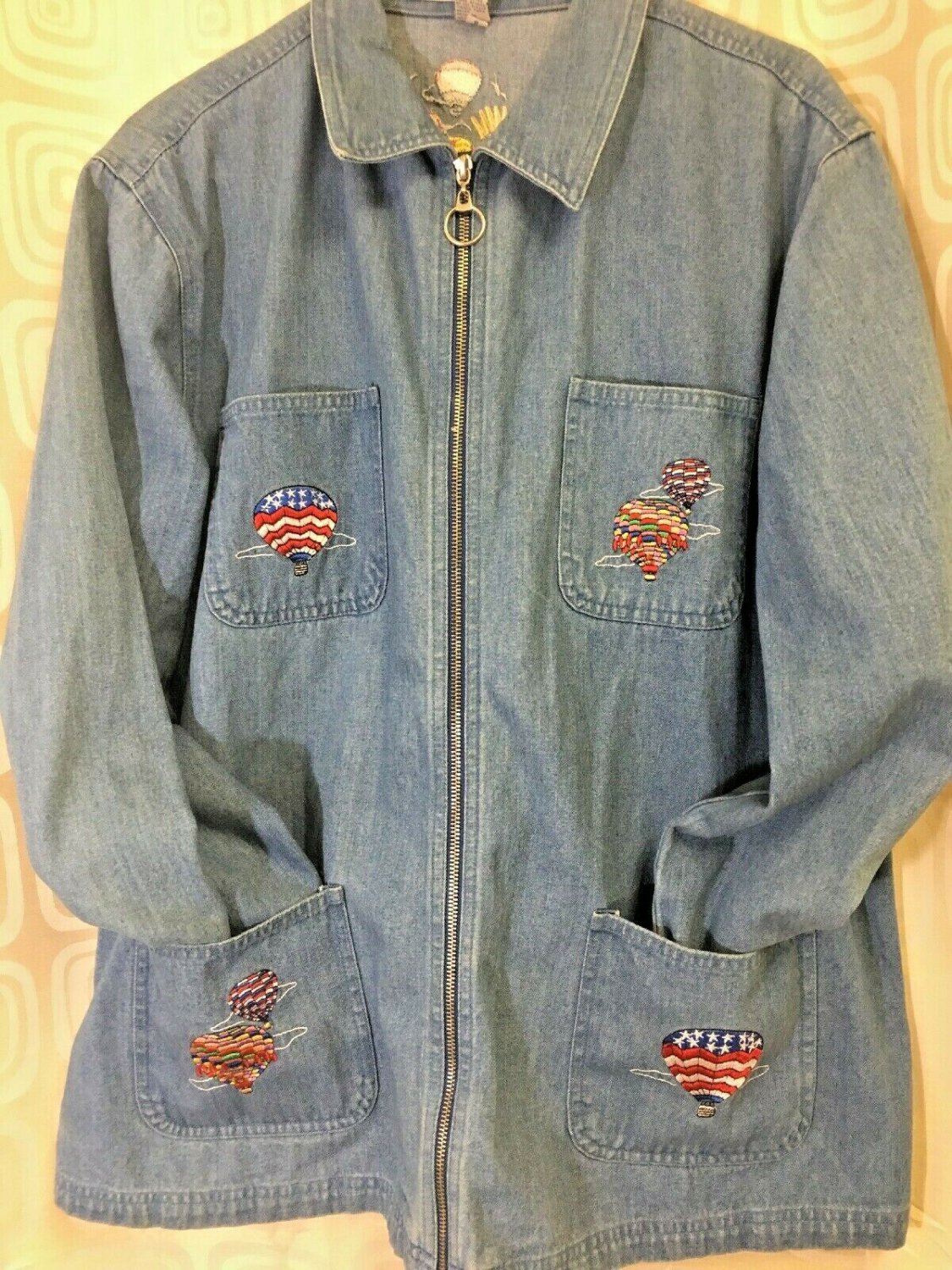 Passion 1 Jean Jacket Embroidered Hot Air Balloons Womens Size Medium Full Zip