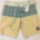 RCVA Shorts Mens Size 31 Vintage Stretch The Balance Of Opposites  Board Summer