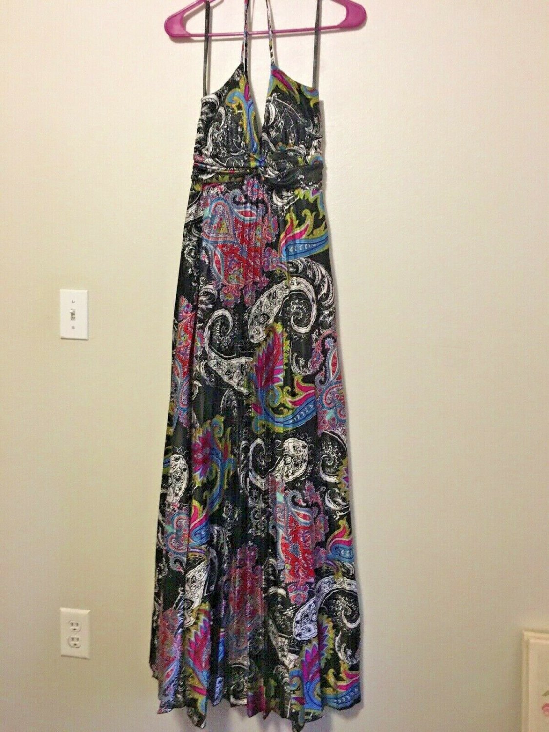 Speechless Maxi Dress Women&acirc;��s  Medium Halter Style Spaghetti Strap