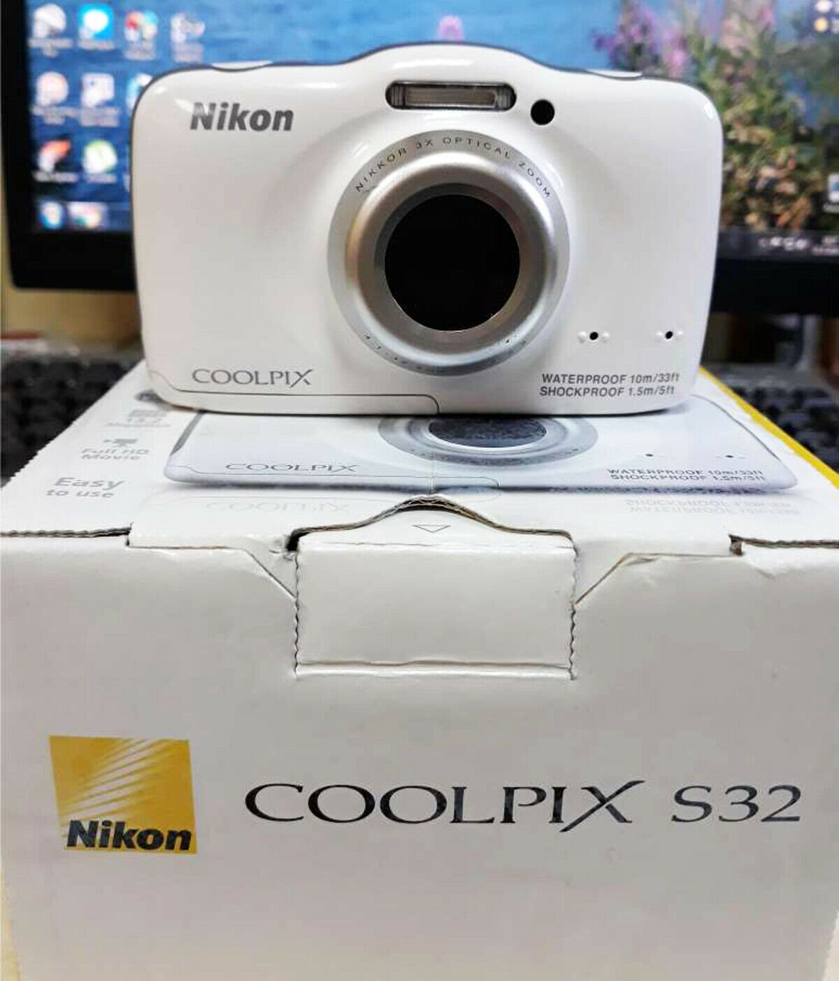 Nikon COOLPIX S32 13.2MP Digital Camera - White