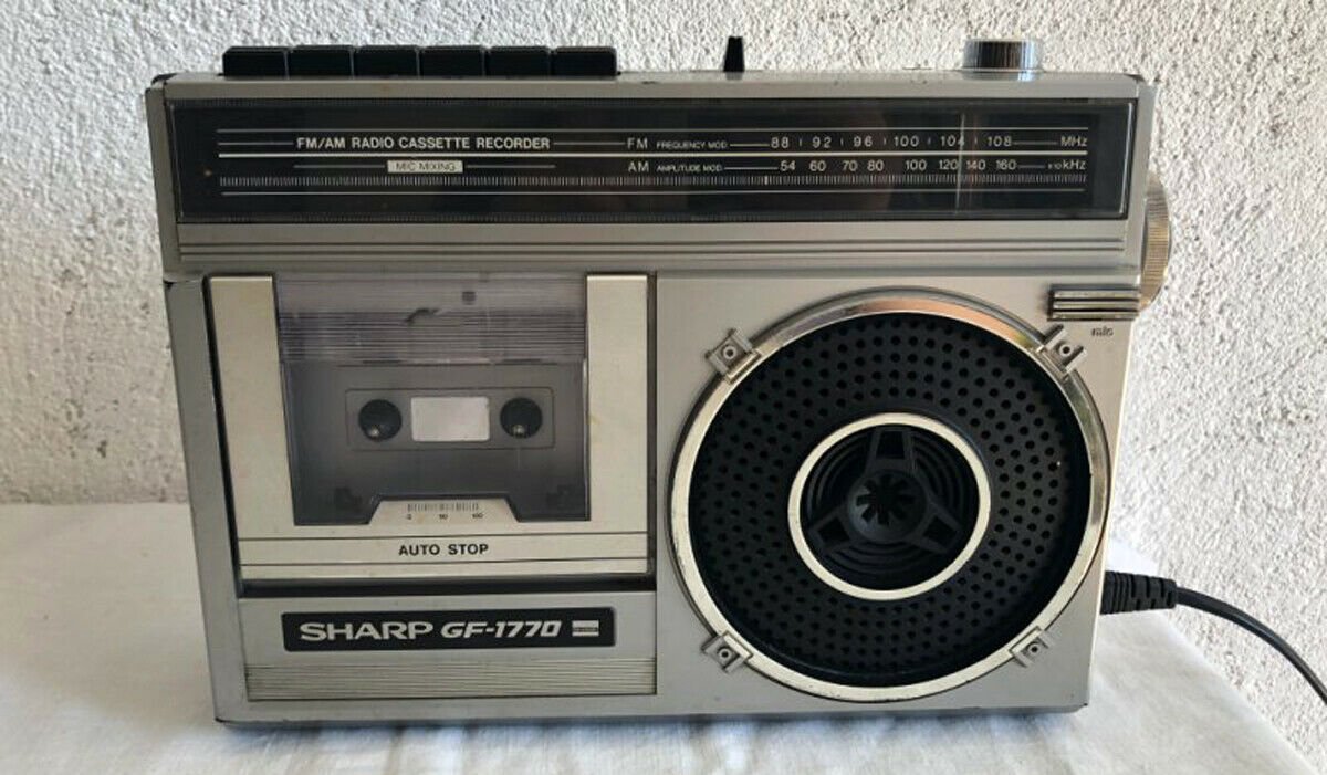 SHARP GF-1770 Boombox Radio Cassette Recorder Vintage