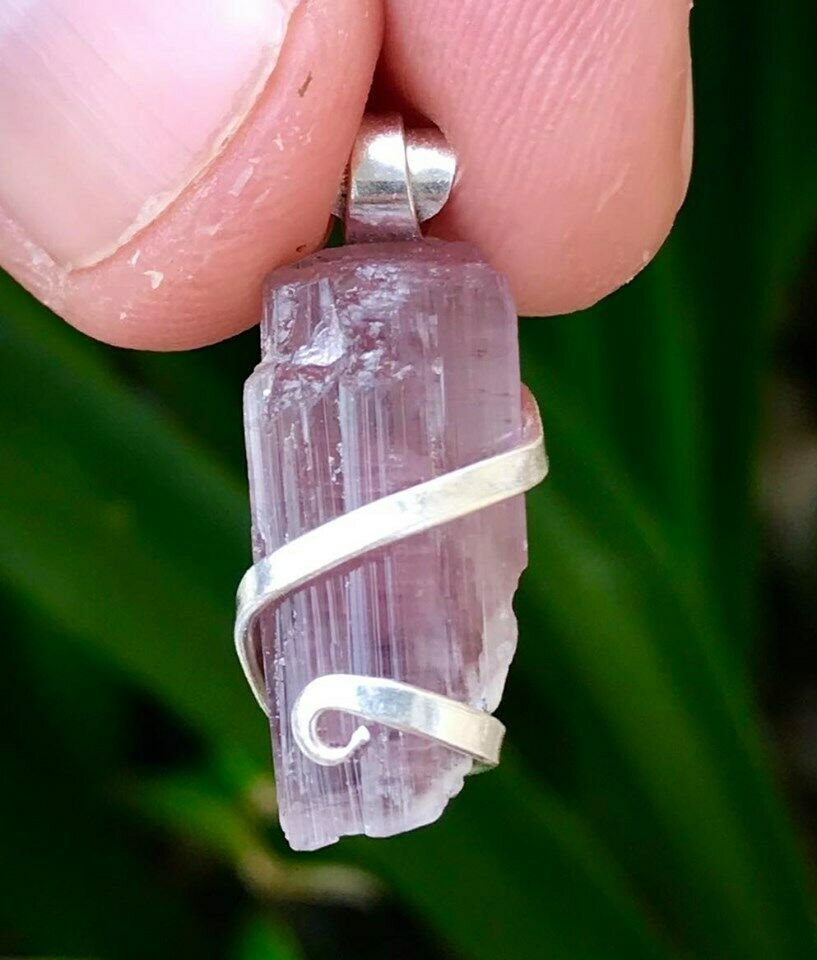 18.5 ct Sterling Silver Wire Wrap Pendant Pink Clean Tourmaline Crystal Necklace