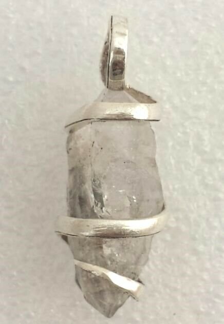22 carat Sterling Silver Wire Wrap Pendant W/ Natural Diamond Quartz,Necklace