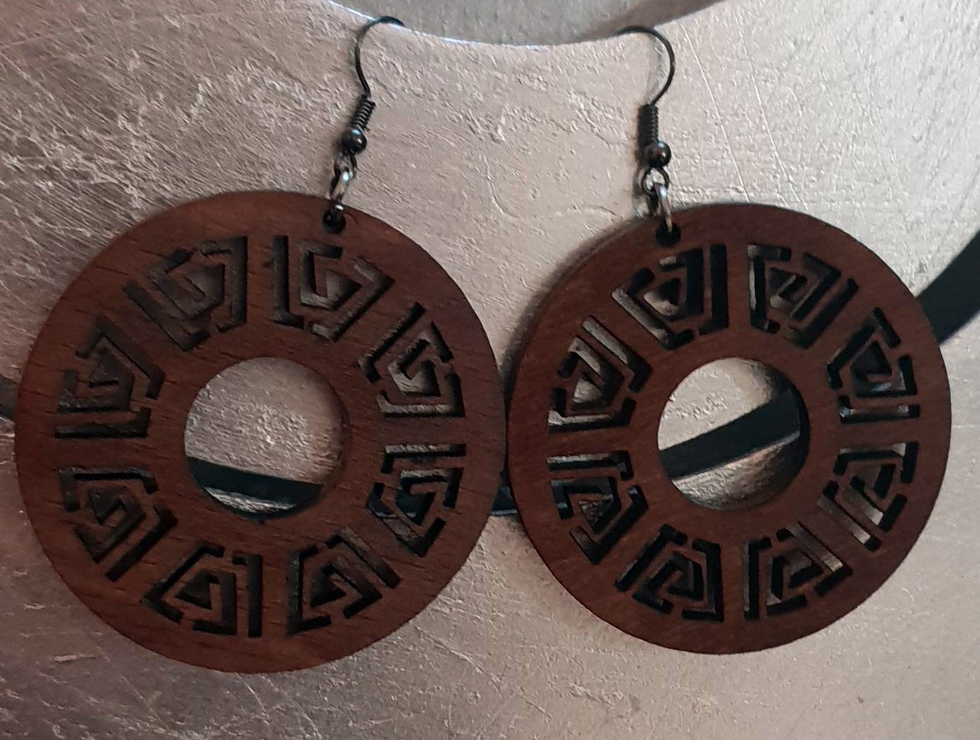 2pcs/lot dangle/wire-hook type wooden earrings (diam: 50mm)