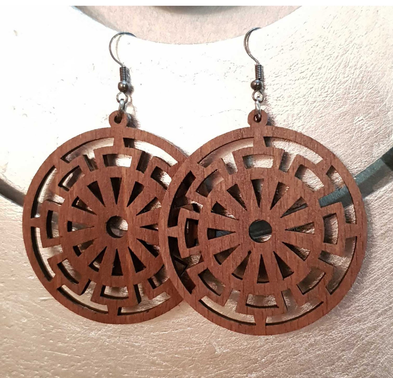 2pcs/lot dangle/wire-hook type wooden earrings (diam: 50mm)