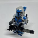 Heavy Mandalorian Star Wars Mandalorian Death Watch Warrior (Blue/Grey) Minifigure Semut Toys