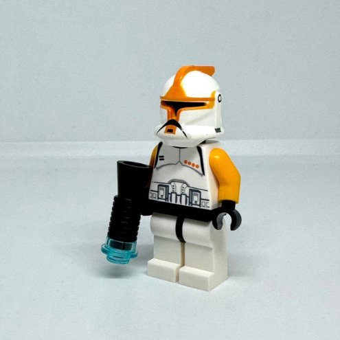 Retro Phase 1 Clone Trooper Star Wars ATOC Clone Commander (Yellow) Minifigure Semut Toys