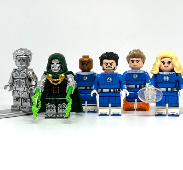Fantastic 4 Minifigures Dr Doom and Silver Surfer Set Minifigure Semut Toys