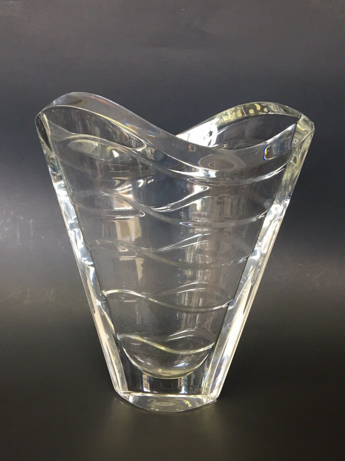 ANTIQUE ‘WAVE’ BACCARAT VASE 9'' CLEAR ART GLASS CRYSTAL SIGNED FRANCE